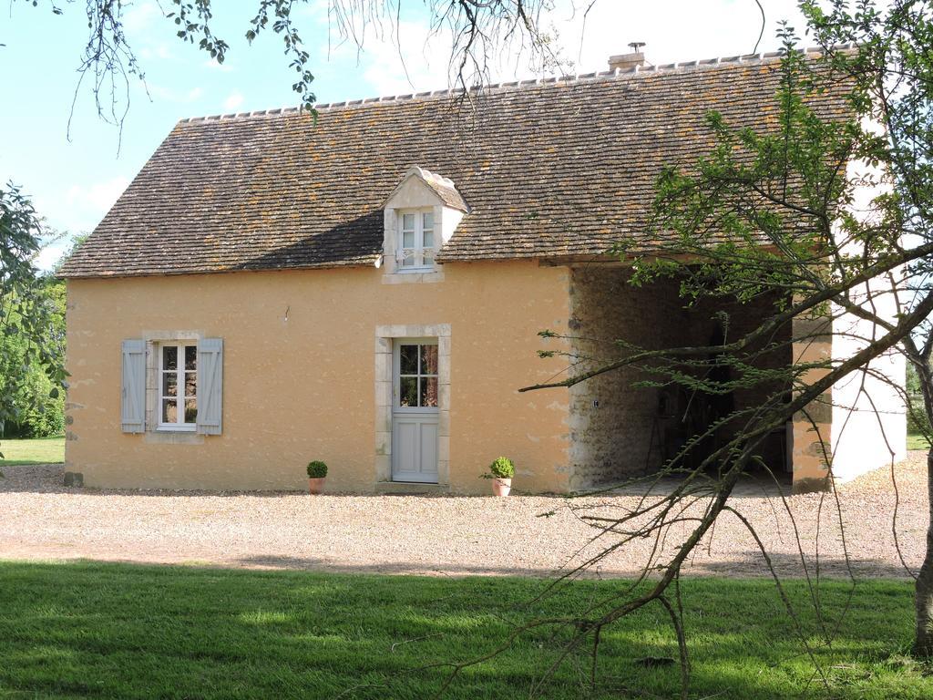 Gite De La Hertaudiere Montbizot Kültér fotó